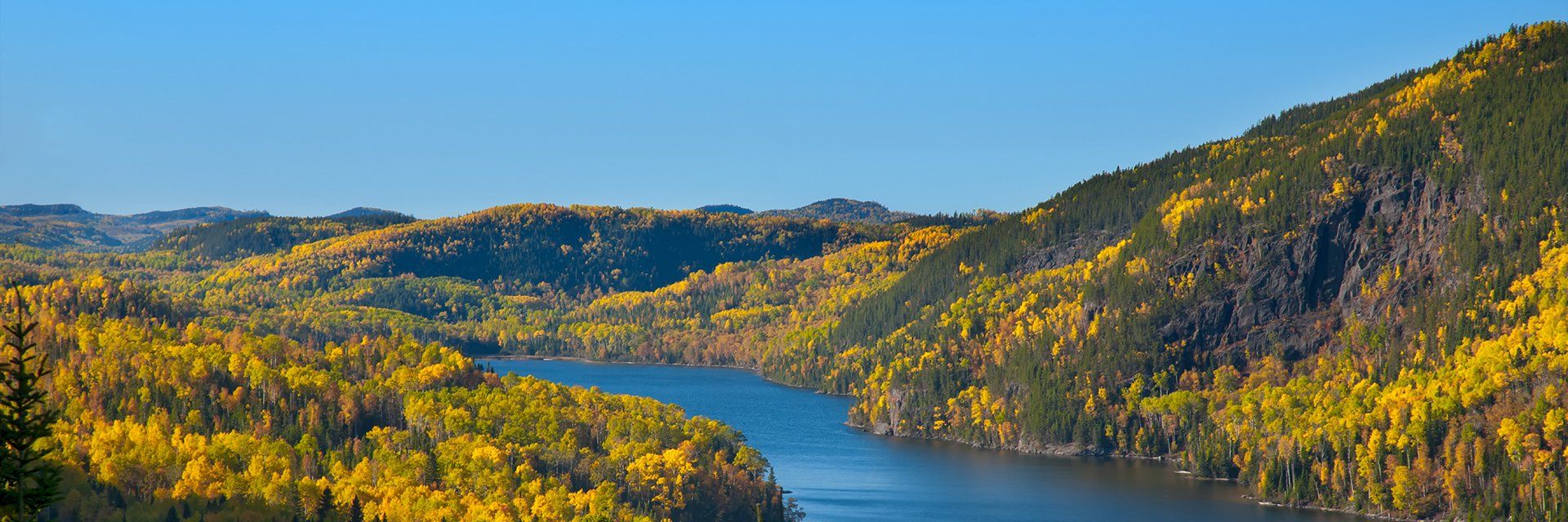 Hautes-Gorges-de-la-Rivière-Malbaie et le Train de Charlevoix