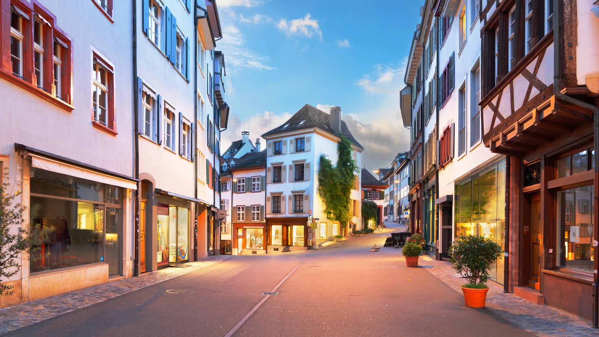 Croisière de luxe sur le Rhin romantique et train panoramique dans les Alpes suisses
